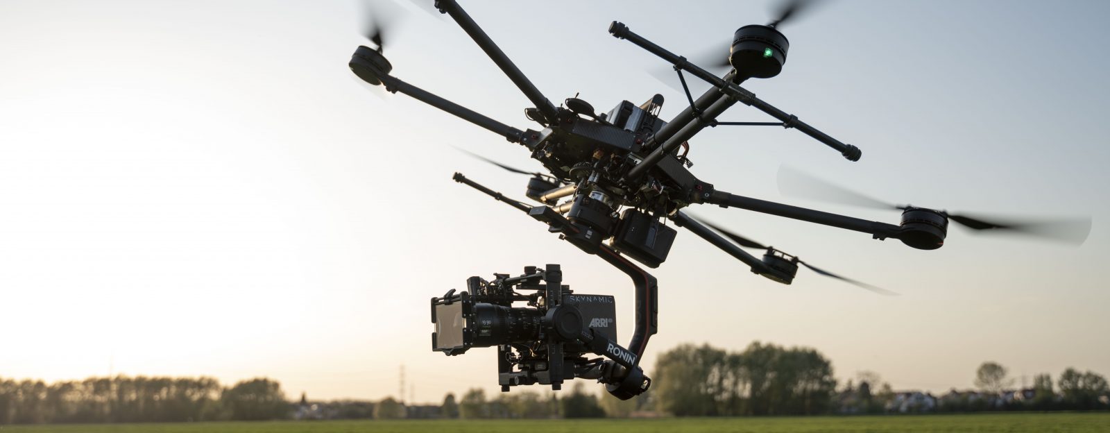 mecanismo Violar Testificar SKYNAMIC Close Range Aerial Filming | Dron Cine Barcelona